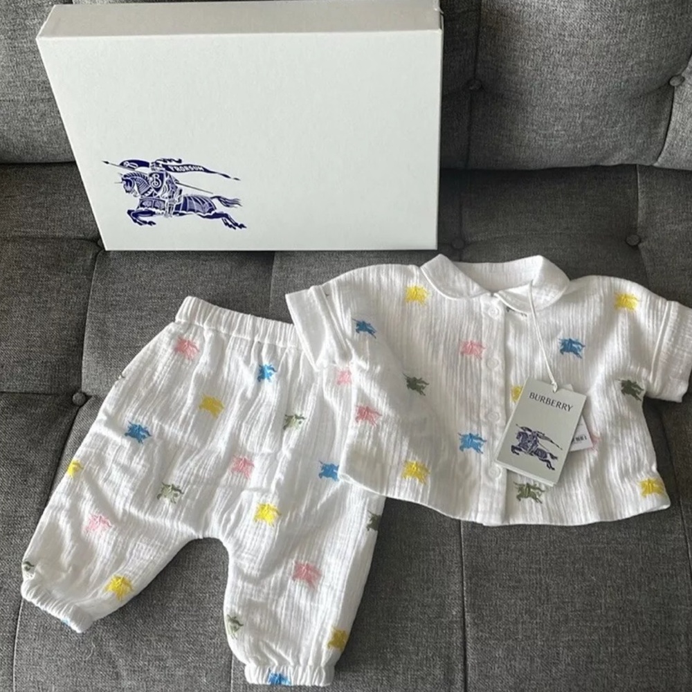 Burberry Baby Boy EKD 2-Piece Gift Set White 6M NWT Box